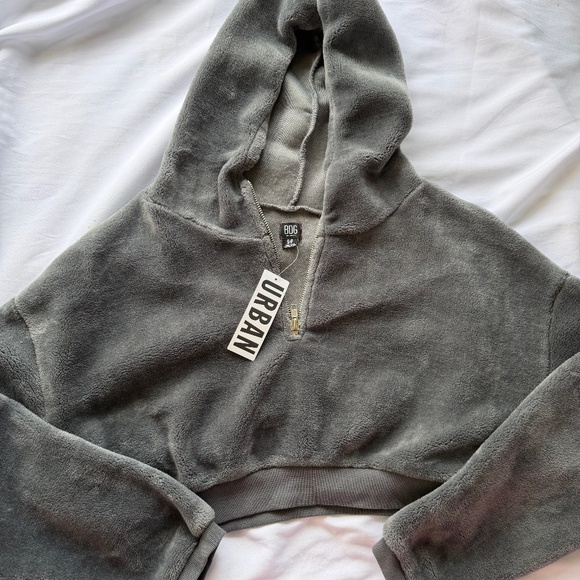 BDG Sweaters - BDG Urban Outfitters sweater NWT